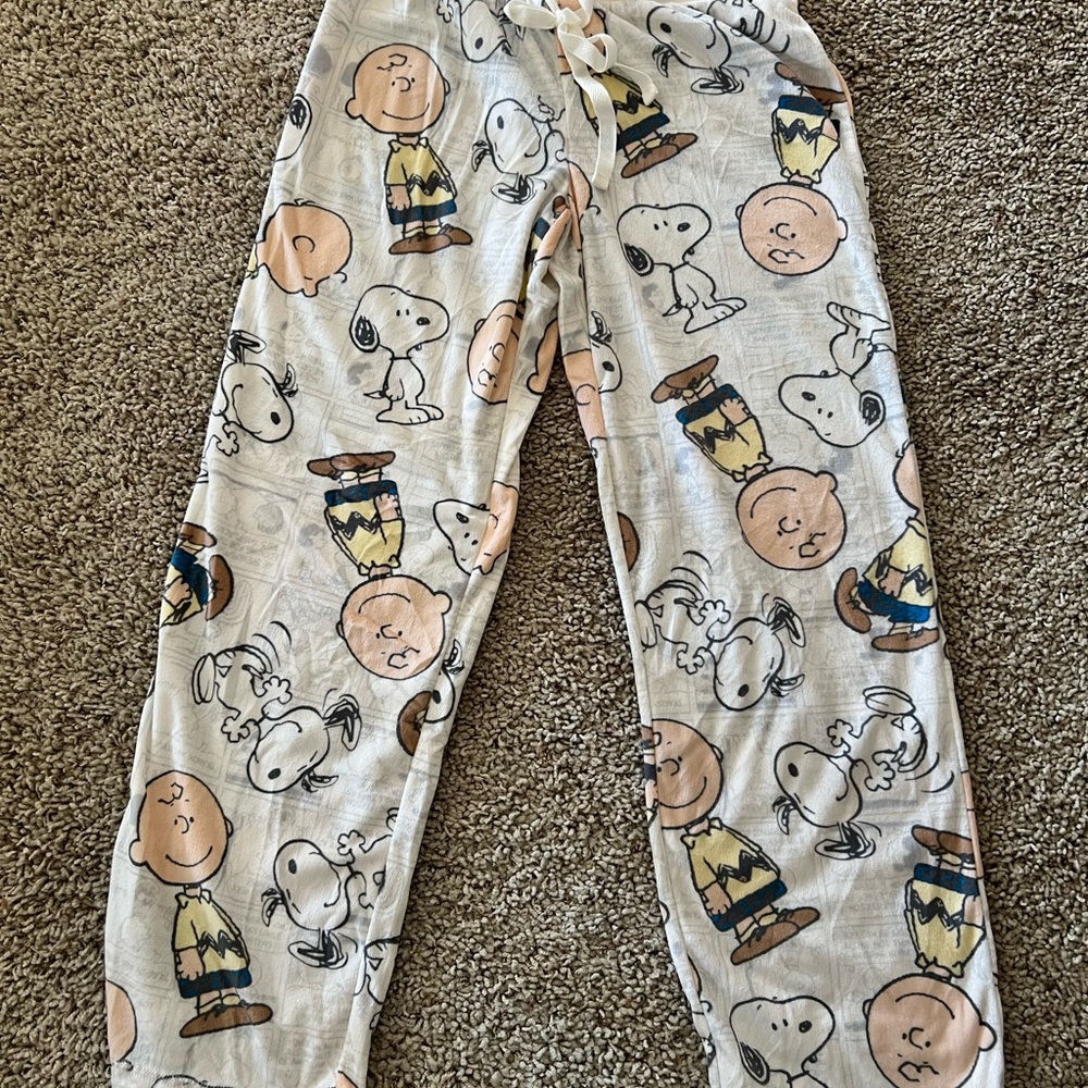 Teens Peanuts Pajama Pants - Cream and Black. Woman’s Small
